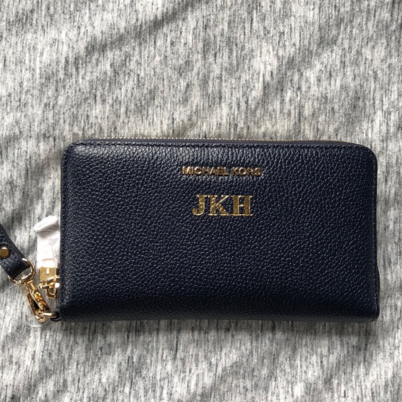 Michael Kors Handbags - Michael Kors Large Admiral Phone Case Wris…